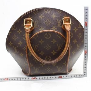 Louis Vuitton Ellipse  Monogram handbag